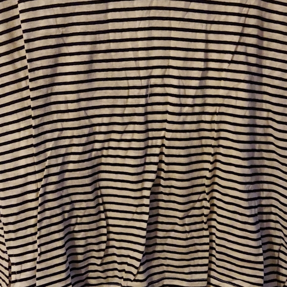 Tops - Picture 2 of 3